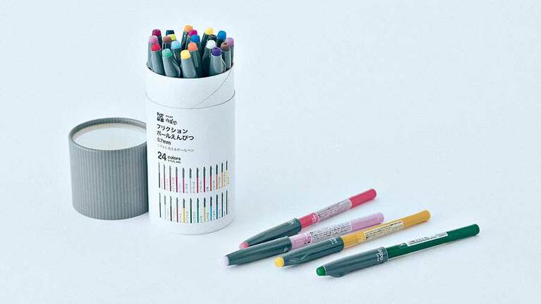 伊東屋オリジナル「フリクションボールえんぴつ」24色セット 3,120円。