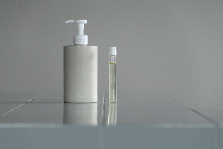 お香や香水、ハンドソープ、スタイリング剤など気になる商品ばかり。