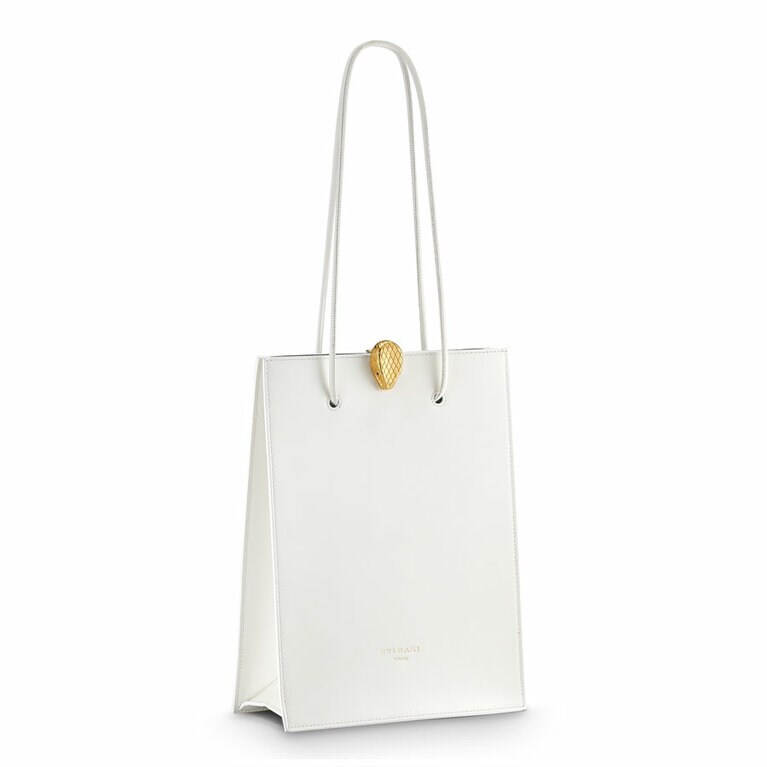 ショッピング・ミディアムサイズ(カーフ／ホワイト) 225,000円。