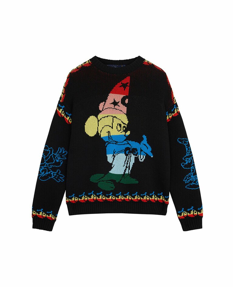 ニット 163,900円。©Disney