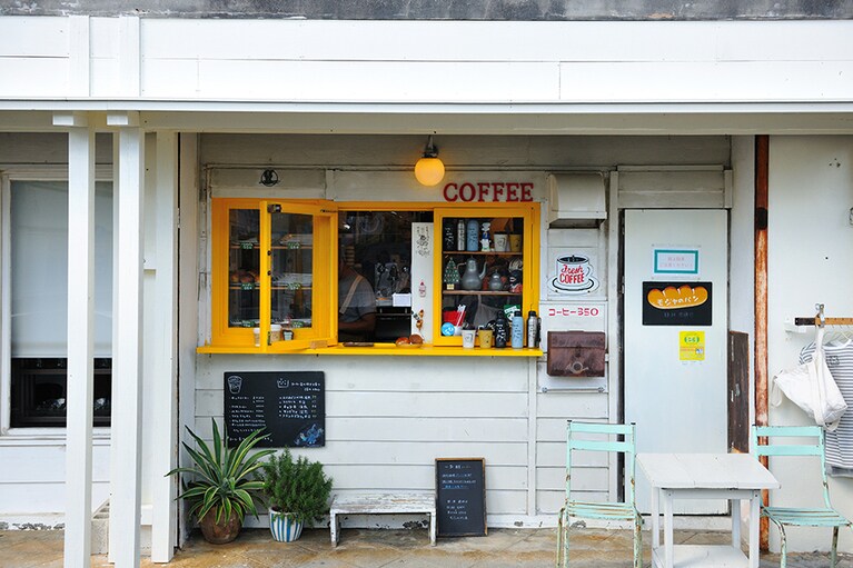 宮古島のにぎやかなエリアから歩いて5分ほど。