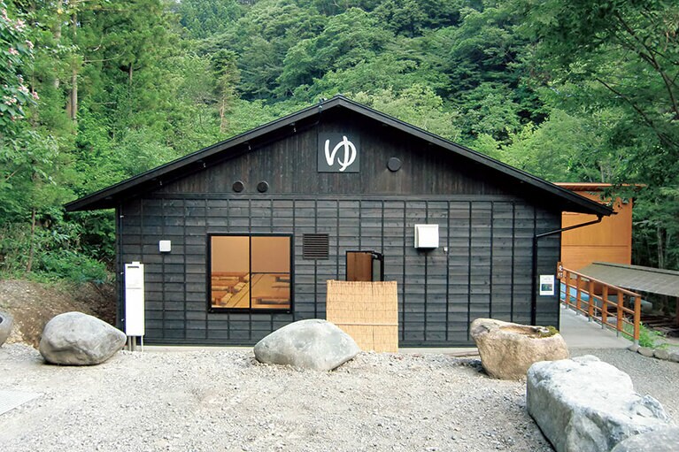 【鈴森の湯】併設のお食事処も評判。