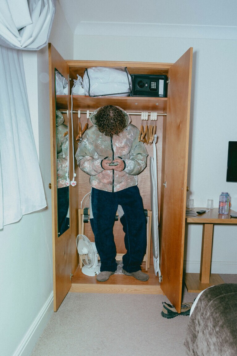 GRAMICCI 2025年秋冬シーズンビジュアルより。