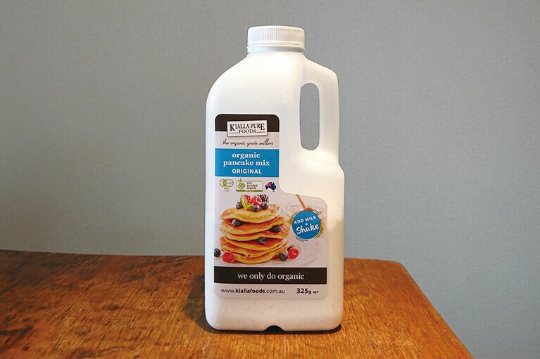 可愛いボトルが捨てられない……。キアラピュアフーズ 有機パンケーキミックス セール価格 599円／キアラピュアフーズ。