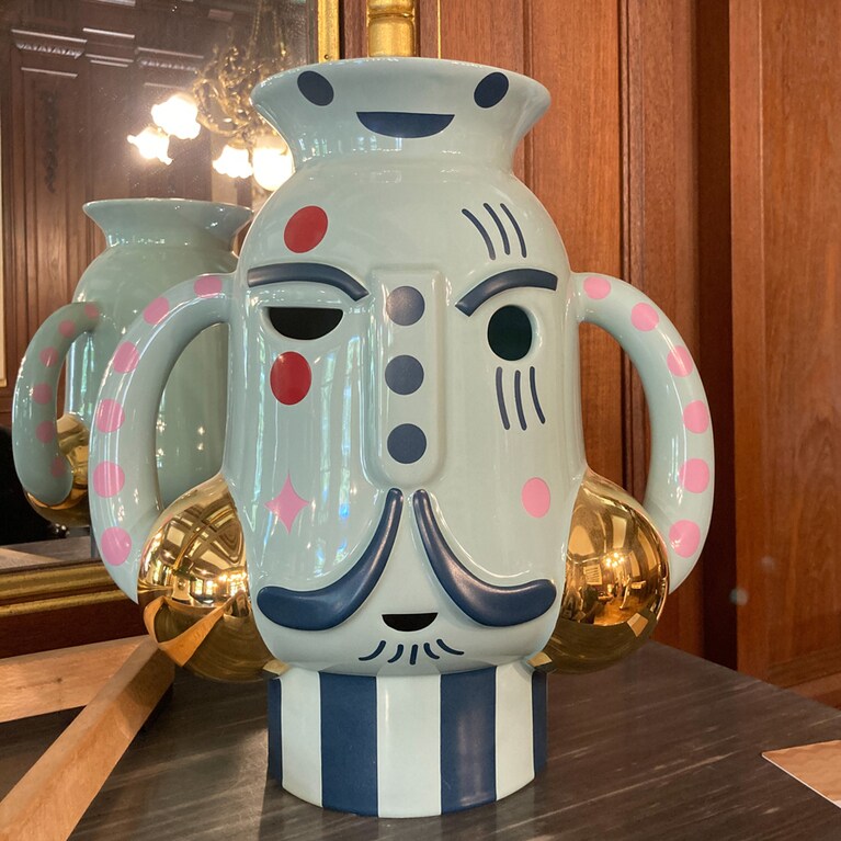 まるで埴輪？　可愛らしいアート作品もお目見え。思わずパチリ。