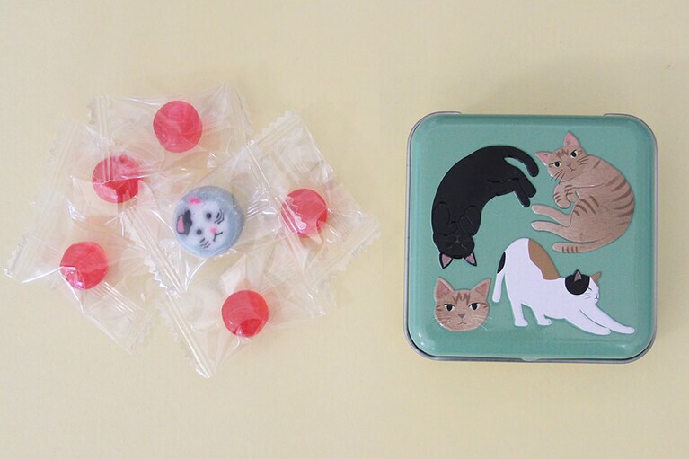 ネコミニ缶(グリーン) 270円(税込)。