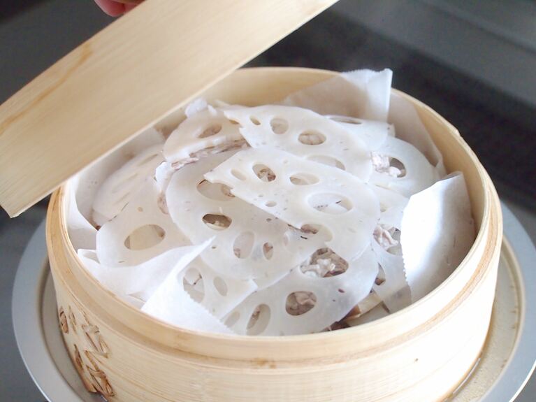 蒸し器の蓋をし、10～15分加熱。