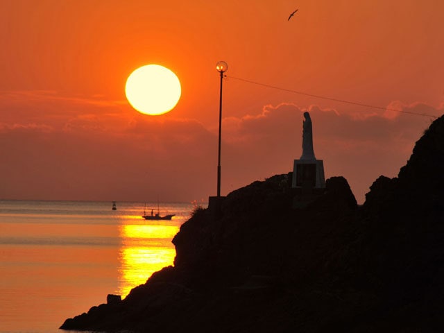 東シナ海に沈む太陽が感動的天草夕陽八景と絶景温泉ベスト5