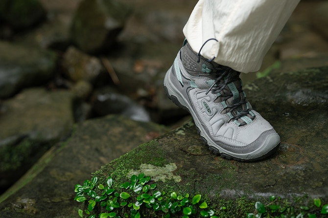靴 Kiki 自然に魅せられたモデルKIKIと行く KEEN「ターギー」×台湾トレッキング