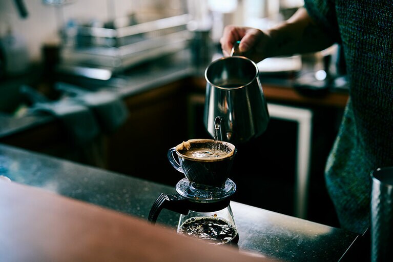 日本好きのオーナーが営む、渋くておしゃれなオゥカーコーヒーバーで休憩／owooker coffee bar（オゥカーコーヒーバー／오우커커피바）