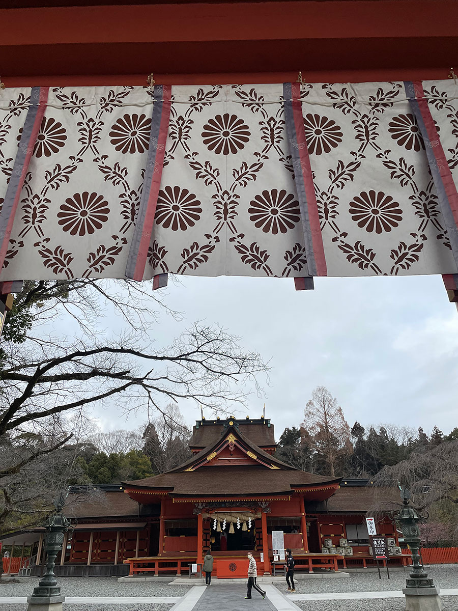 静岡県富士宮市にある富士山本宮浅間大社は全国に約1,300社ある浅間神社の総本社。