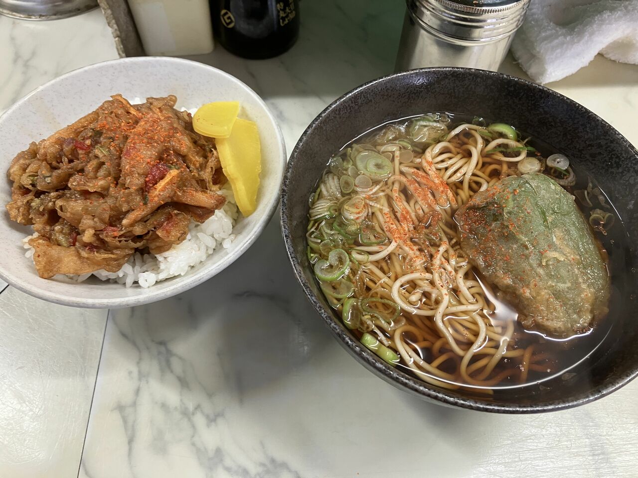 ミニ天丼セットはかき揚げがデフォルト