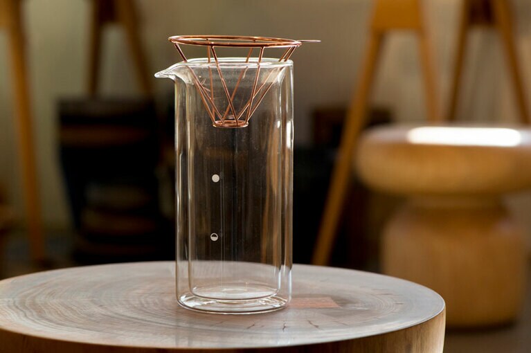 繊細でいて美しい台湾製のドリッパー 6,500円。