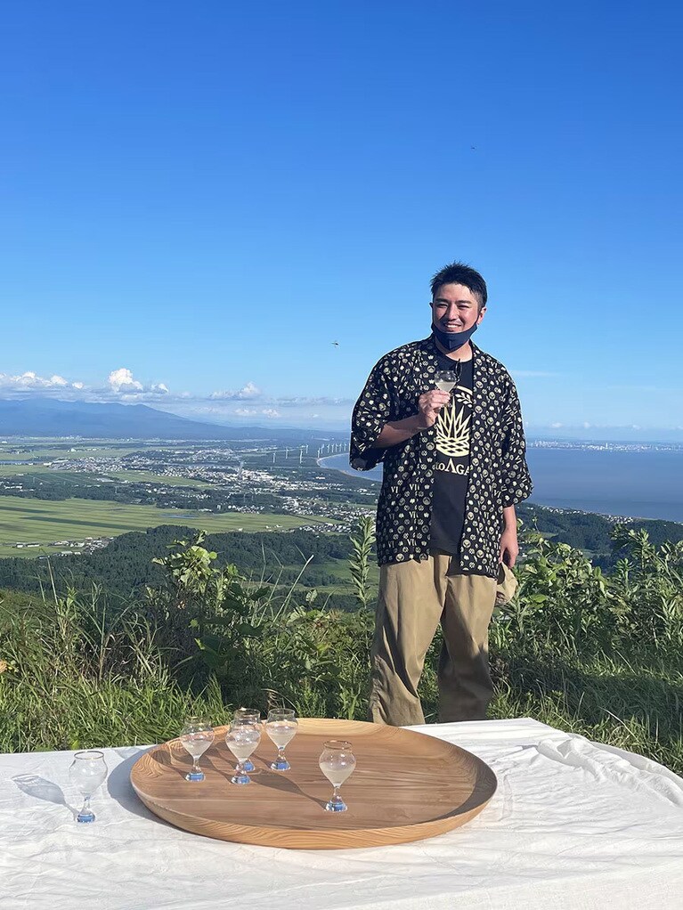 「稲とアガベ」代表の岡住修兵さん。