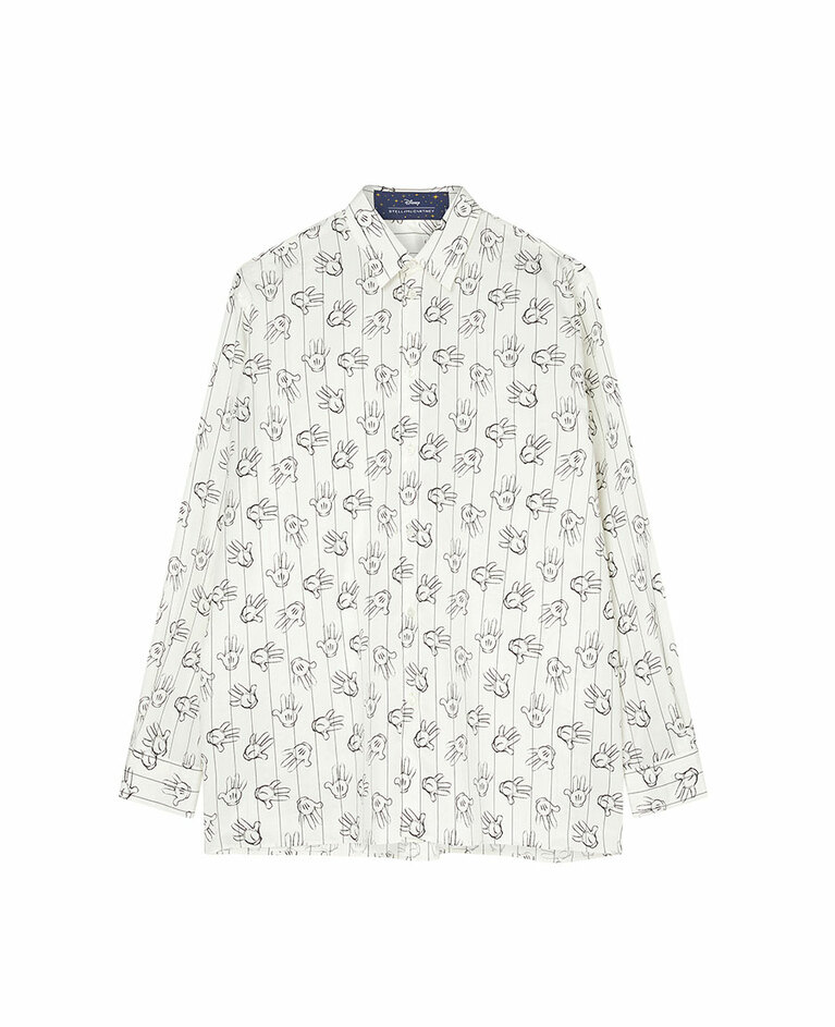 シャツ 94,600円。©Disney