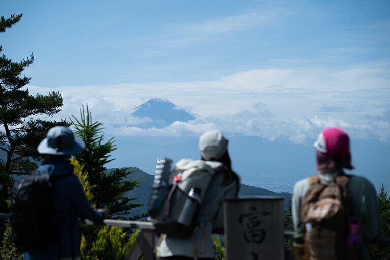 ロープウェイを降りたら富士山が！