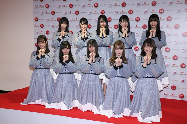 紅白初出場の日向坂46。初々しさを具現化したらこうなる、というくらいに可愛らしい。