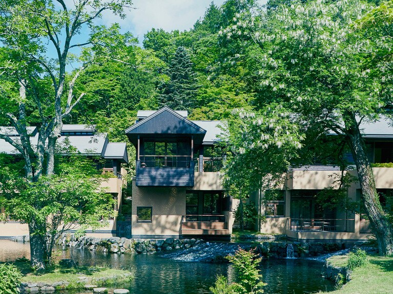 川の瀬音が心地よい水波の部屋。