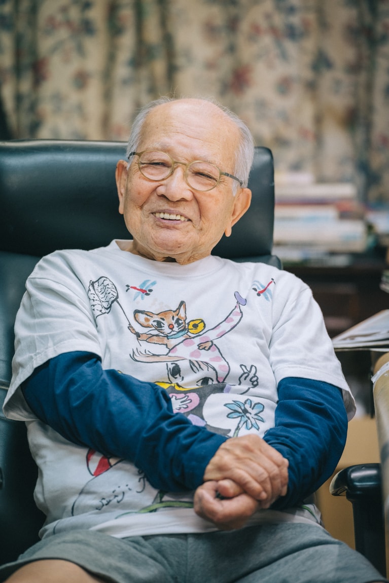 もうすぐ101歳を迎える藤城清治さんに、アトリエでお話しを聞きました。