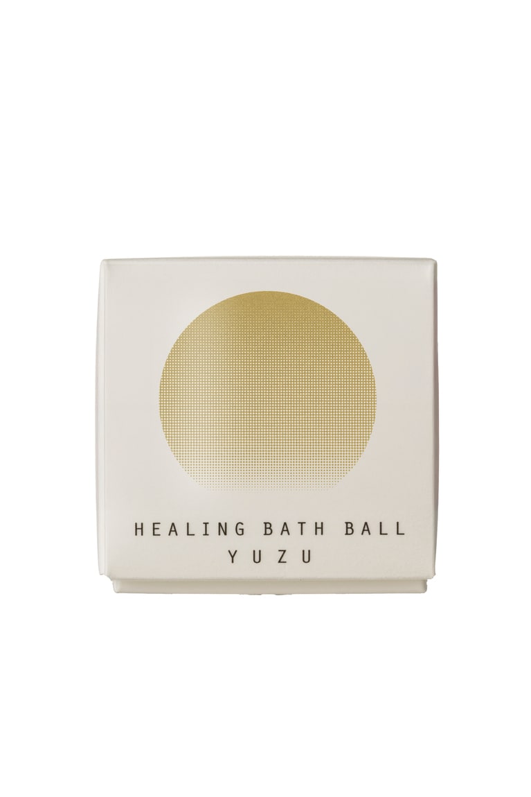 オサジ ヒーリング バスボール Yuzu〈ユズ〉 1個 1,650円。