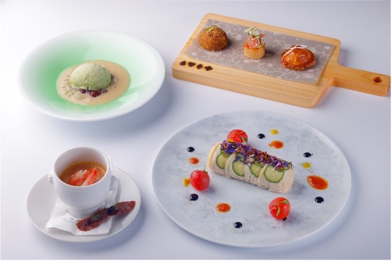 「52席の至福」料理写真（2025年1月-3月期　ブランチコース）　西武鉄道提供　※料理は時期によって変わります。