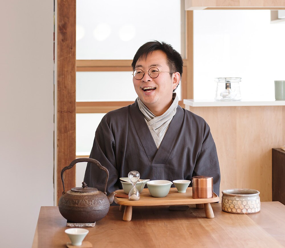 豊斎さんの弟、松林俊幸さんが店主を務め、ショップ＆ギャラリーの運営を担当。