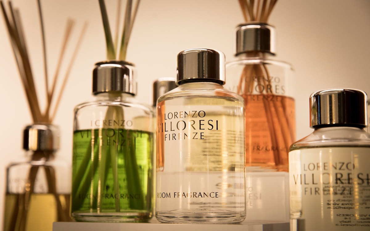 フィレンツェの香りの魔術師に あなただけの香水をオーダー