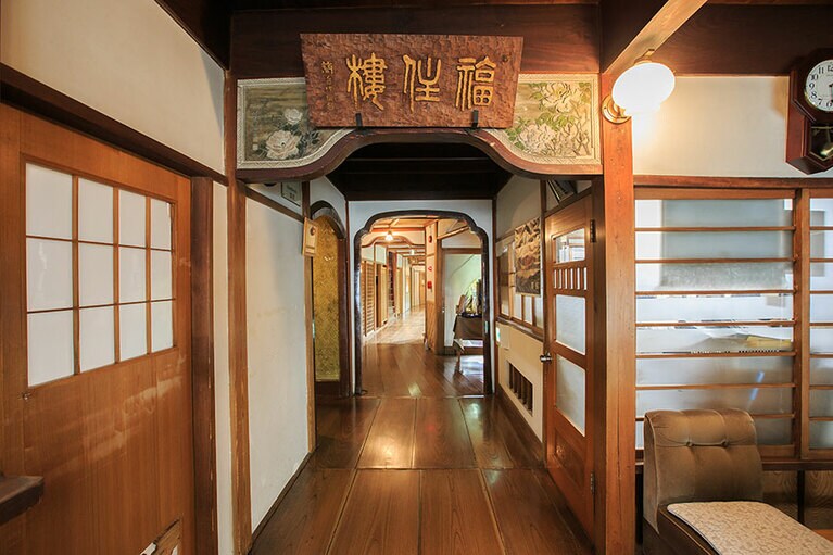 福住楼［神奈川／箱根 塔ノ沢温泉］館内イメージ。建物は登録有形文化財。