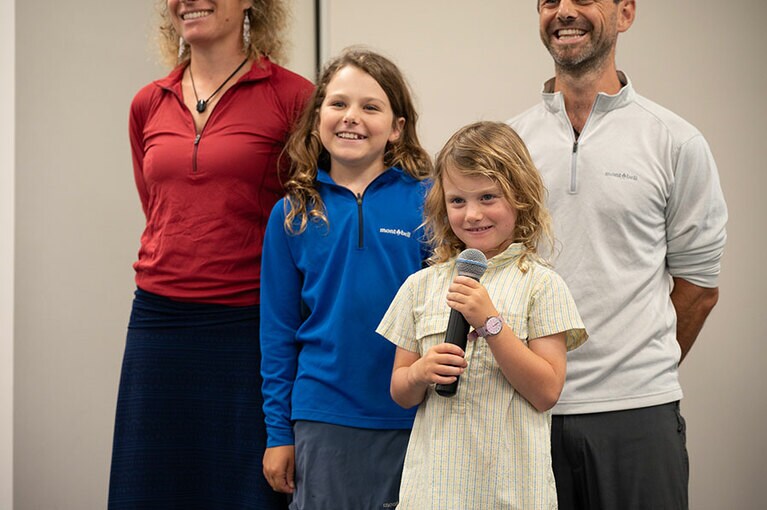 挨拶をするフィビーちゃん。