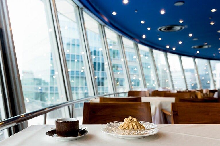 ＠東京會舘 銀座スカイラウンジ (地上 約55m)
