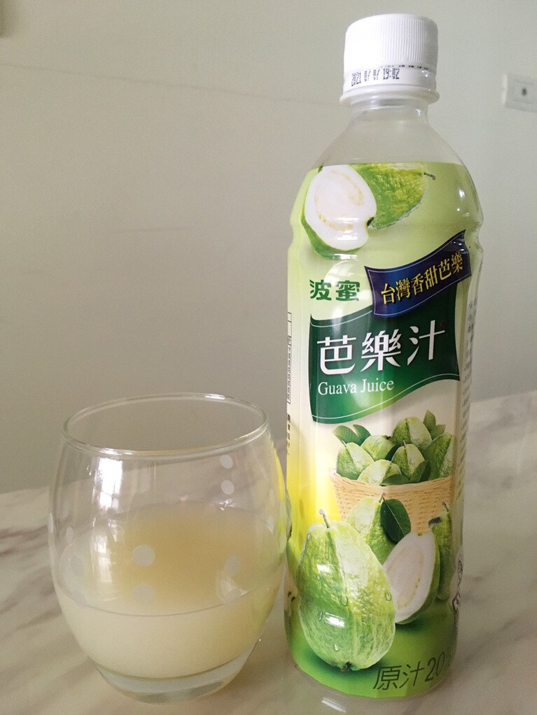 芭樂汁 19元 580ml。