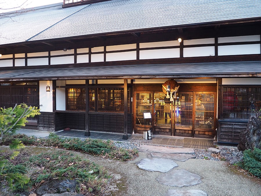 江戸時代の庄屋の屋敷を改装した「庄屋丸八ダイニング」。