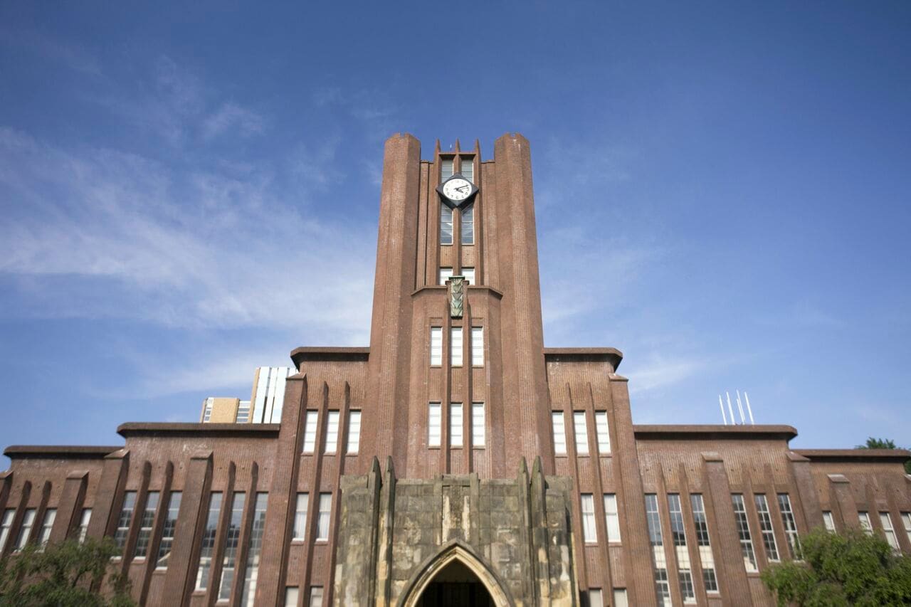 学歴エリートが集うインテリ社会でも、差別は存在する ©GYRO_PHOTOGRAPHY/イメージマート