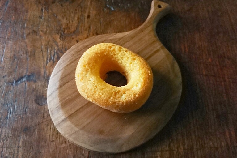 ちょっとゆがんだ形も無防備でかわいい。