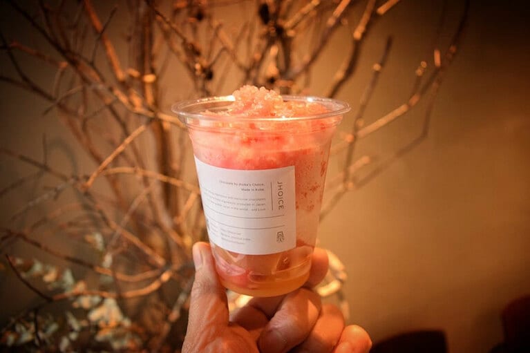 「神戸市西区のすいかのグラニテと、ソーテルヌワインとミントのCO2エスプーマ、すいかの白い果肉のオレンジコンポート」980円。※2021年は終了。来夏も登場予定。