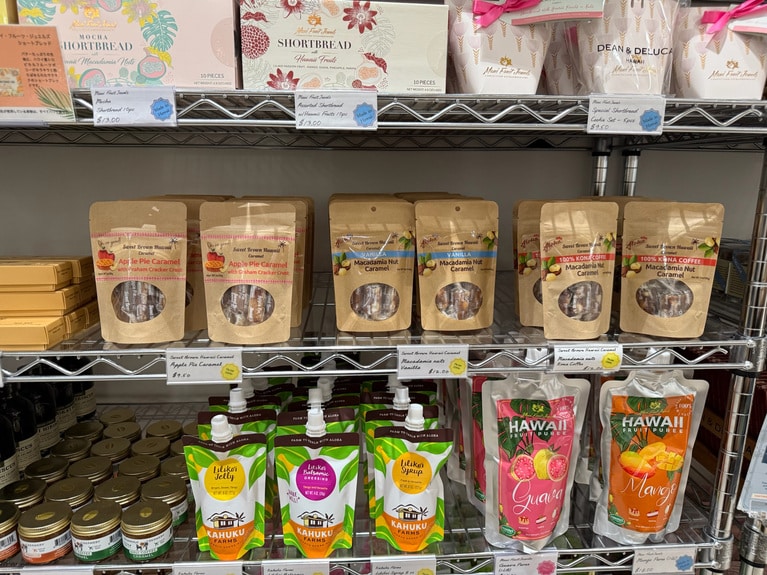 カフクファームズの商品（下段中央）は、パウチの容器が使いやすい！