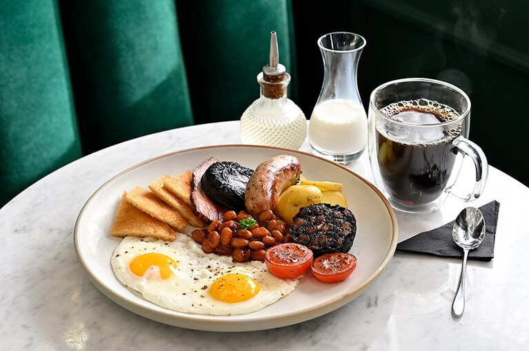 “フル・イングリッシュ・ブレックファスト” 28ドルはさすがの本格派。