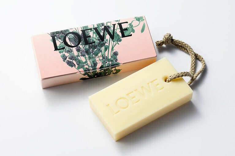 オレガノ ソリッドソープ 290g 6,050円／ロエベ パルファム