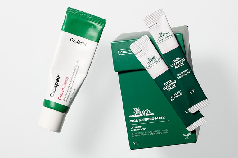 左からDr.Jart+ シカペア クリーム 50ml、VT JAPAN CICAスリーピングマスク4ml×30個入り。