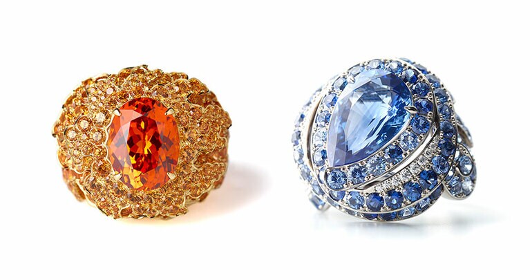 ラウンジでも展示される「京ノ祭」シリーズの炎を表現したリングと水の流れをモチーフにしたリング。躍動感あふれるデザインで今にも動き出しそう！