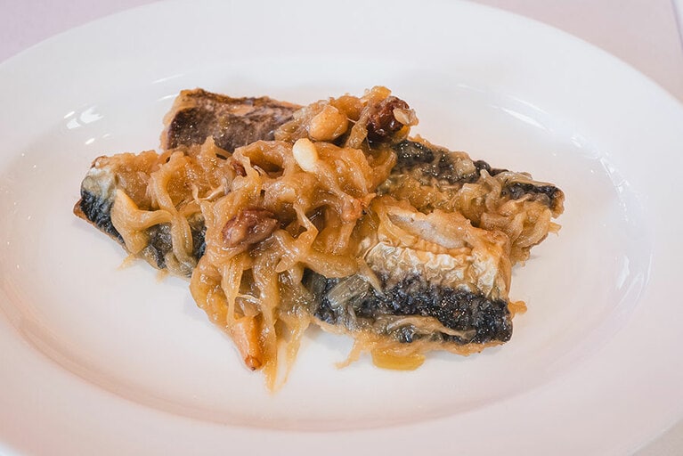 酸味と甘味のバランスが良い「イワシのサオール」600円。