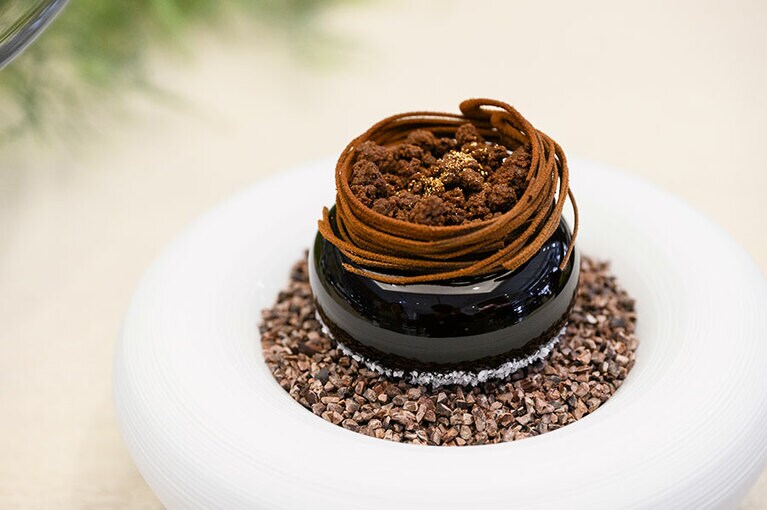 テイクアウト 1,188円、イートイン 1,210円。【販売期間】 10月予定。