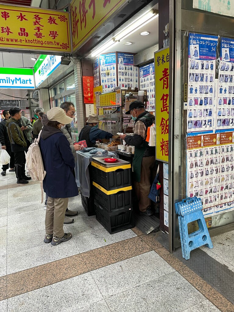 注文はすべて中国語ですが、指差しでも対応してもらえます。ただし、何を選べばいいか迷いそうなときは、写真翻訳アプリを活用して、あらかじめメニューを解読しておきましょう。