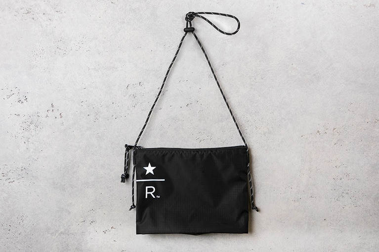 「スターバックス リザーブ ロースタリー サコッシュ」4,000円。数量限定。