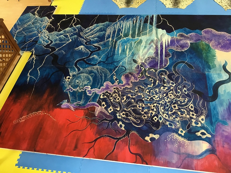 「Hunter Gatherer」制作風景／カービング 2018年 (C)Tomoko Konoike