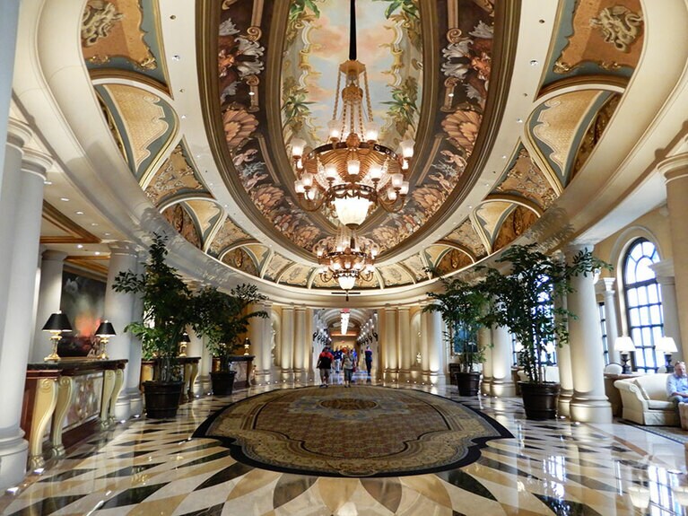 ベネチアに空間移動したかのようなホテル「ベネチアン」。