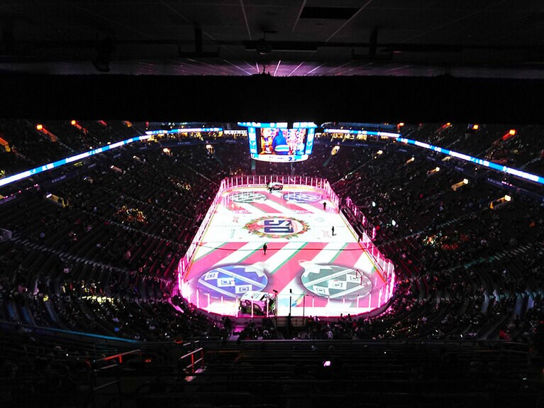 スポーツバーからこの光景。試合前から大興奮!!