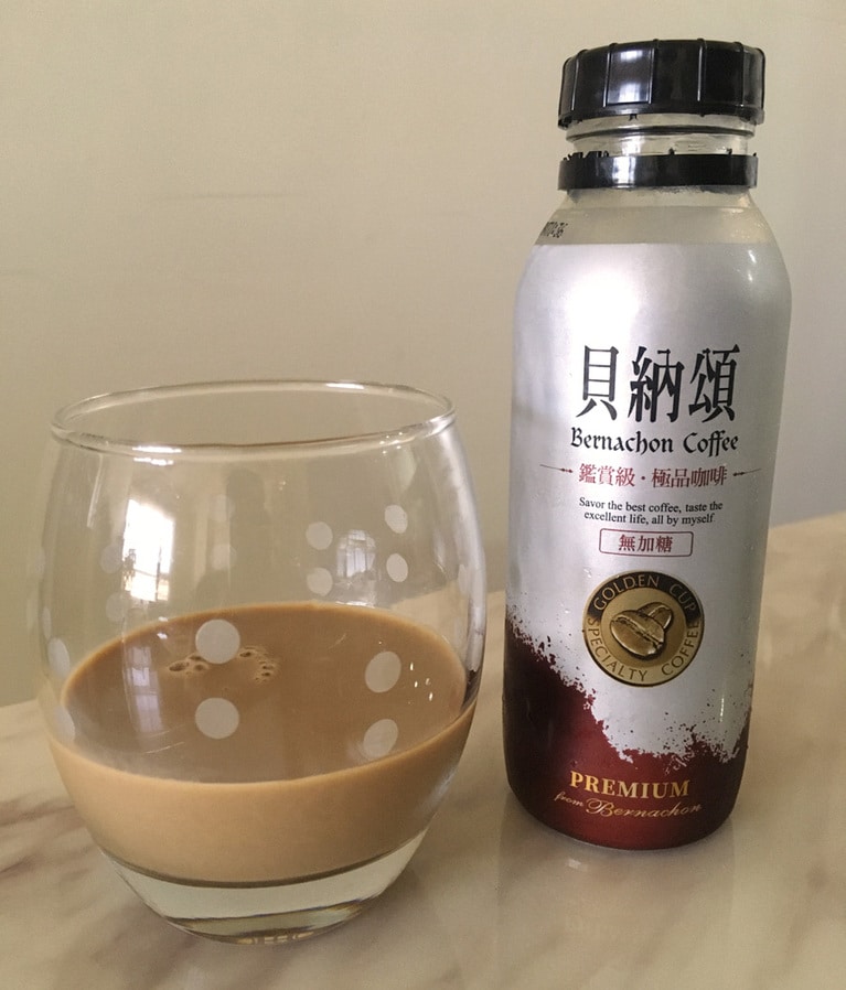 極品鑑賞級咖啡(無加糖) 45元 250ml。