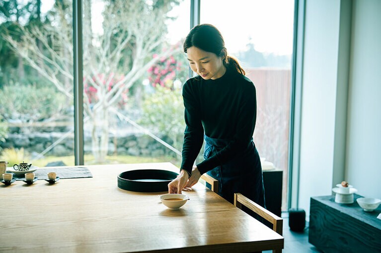 オーナーご夫妻ふたりで店を営む。妻のソルビさん。