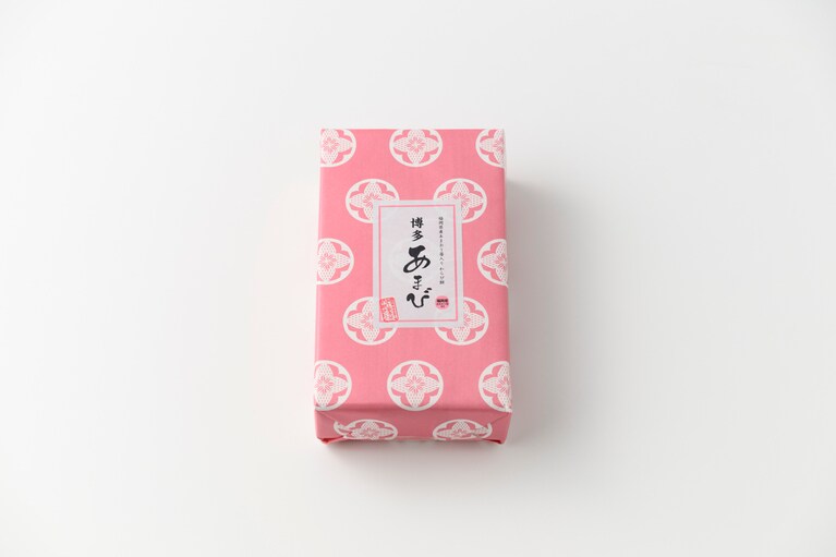 贈答用にも嬉しい高級感のある包装。